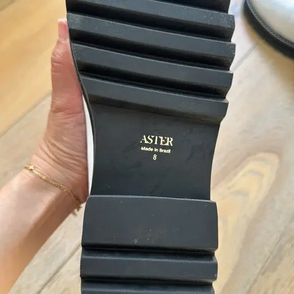 Aster Chelsea Lug Sole Boots White Black Leather Size 8 - Picture 9 of 9